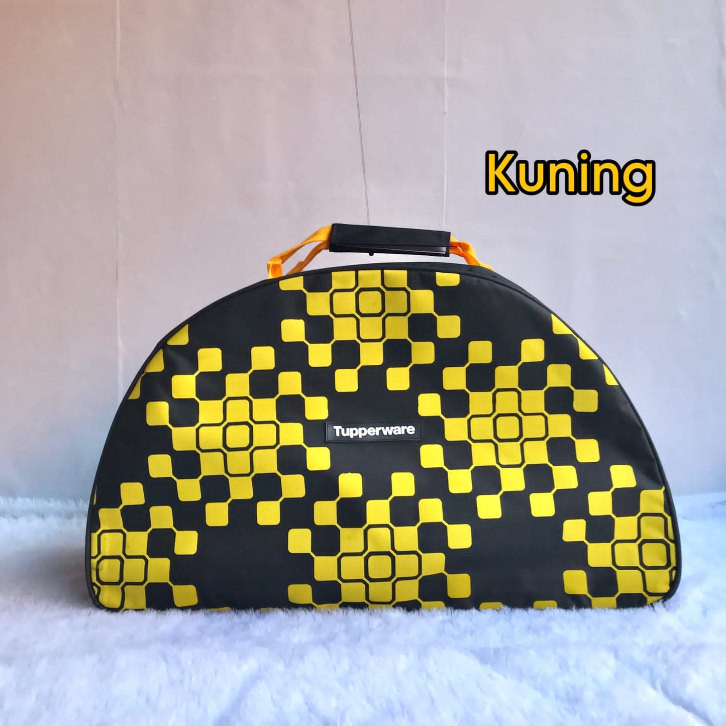 Square Pattern Travel Bag (Pre Order)