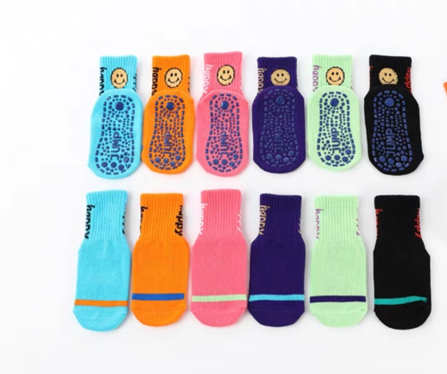 Non-slip socks smiley face (Pre-Order)