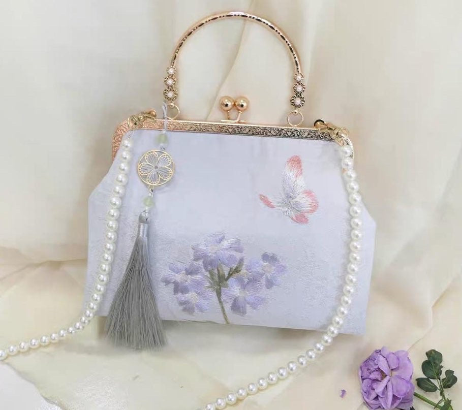 Elegant handbag with strap (Pre Order)