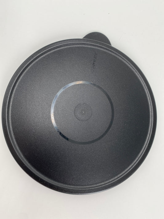 16 cm diameter black lid